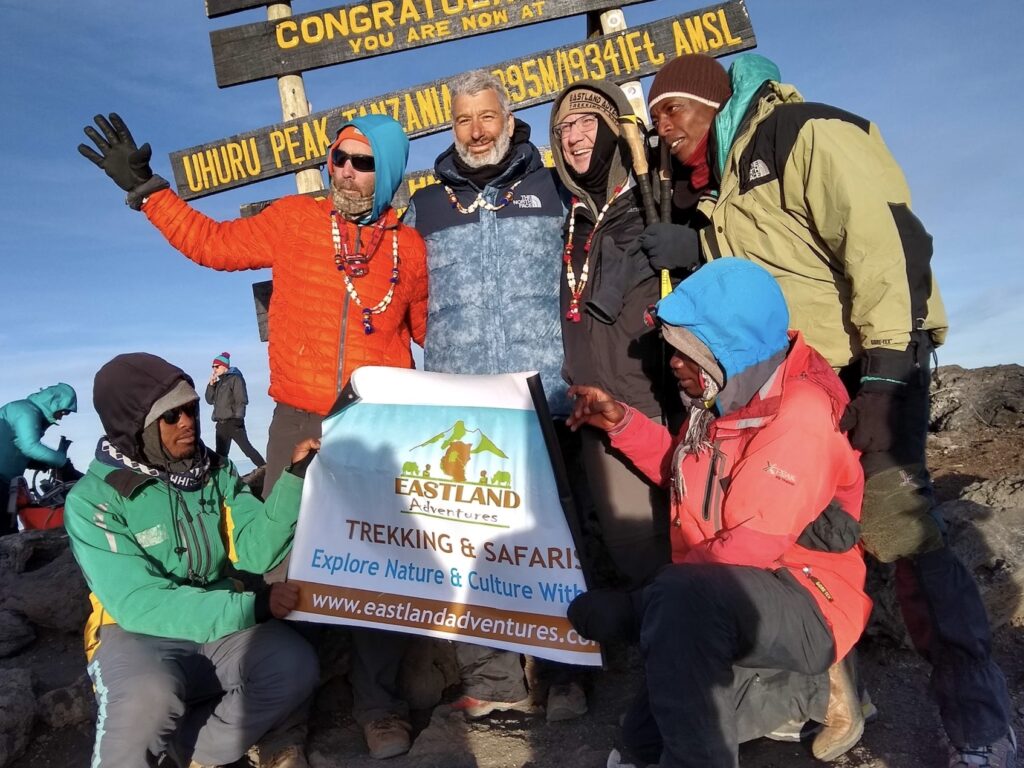 Kilimanjaro Summit, Outddorzlife